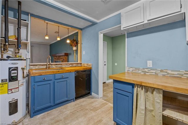 1205 Bramblewood CT, Chesapeake, VA 23323