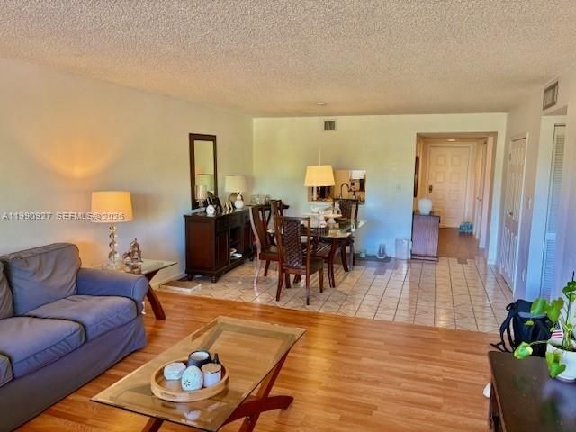 16141 Blatt Blvd 309, Weston, FL 33326