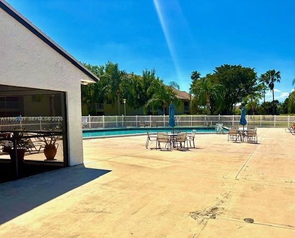 16141 Blatt Blvd 309, Weston, FL 33326