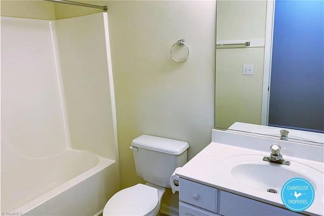 7509 Riverside Court, Clemmons, NC 27012