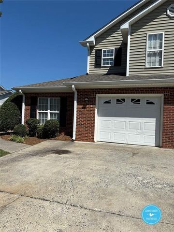 7509 Riverside Court, Clemmons, NC 27012