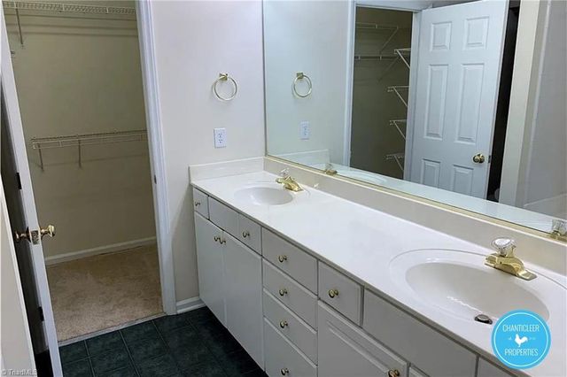7509 Riverside Court, Clemmons, NC 27012