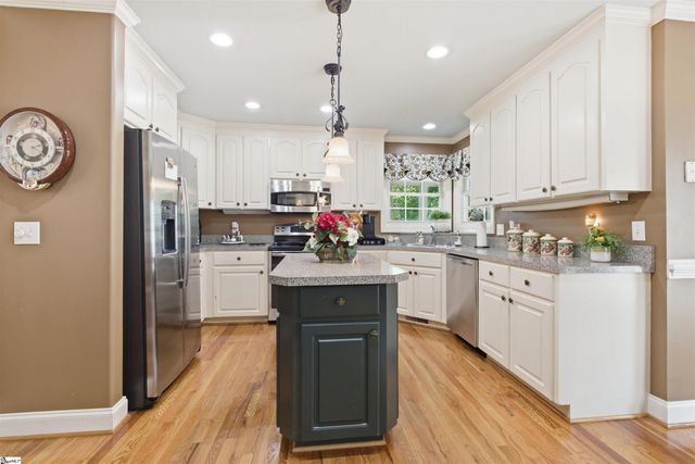 104 Webbington Place, Simpsonville, SC 29681