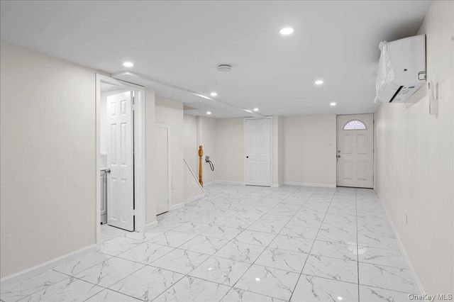 1302 E 223rd Street, Bronx, NY 10466