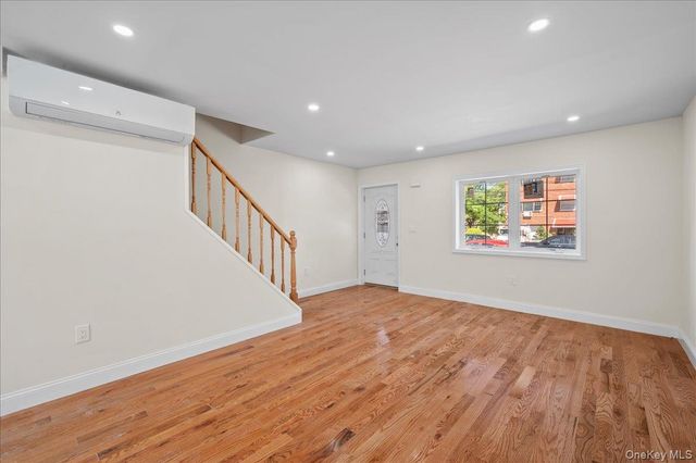 1302 E 223rd Street, Bronx, NY 10466