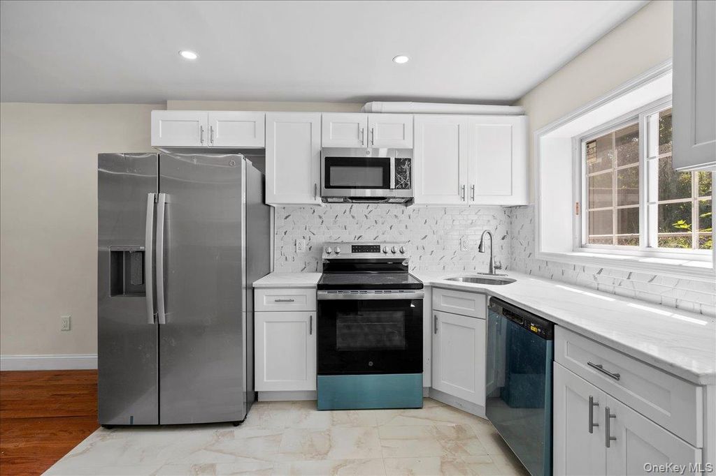 1302 E 223rd Street, Bronx, NY 10466 — photo 5