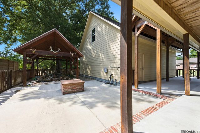 10440 Matherne Place, Denham Springs, LA 70726