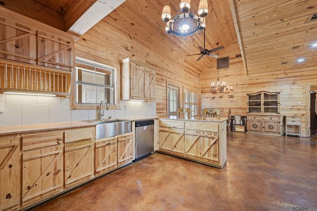 10440 Matherne Place, Denham Springs, LA 70726