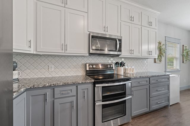 8868 County Road 1205, Grandview, TX 76050