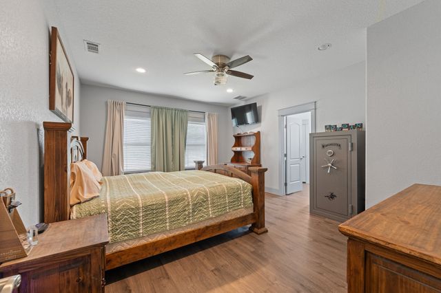 8868 County Road 1205, Grandview, TX 76050