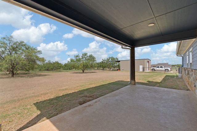 8868 County Road 1205, Grandview, TX 76050
