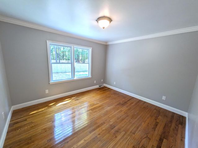 304 Woodland Drive, Summerville, SC 29485