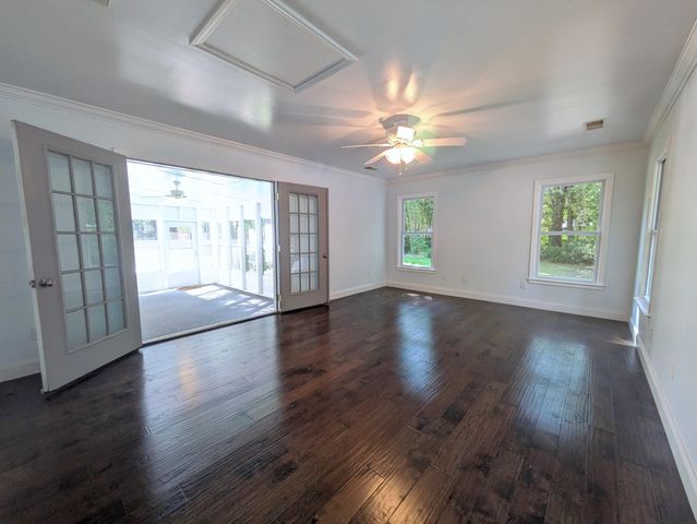 304 Woodland Drive, Summerville, SC 29485