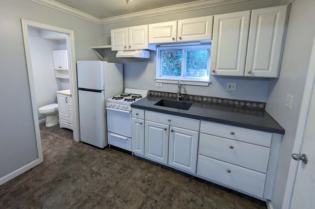 304 Woodland Drive, Summerville, SC 29485