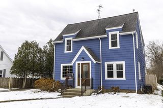 915 North AVENUE, Sheboygan, WI 53083