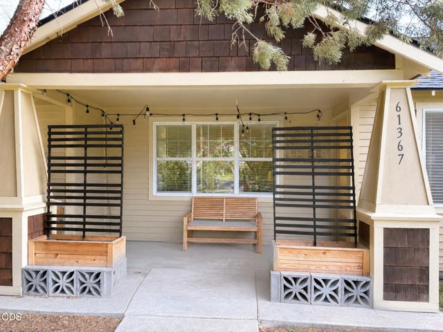 61367 Woodbury Lane, Bend, OR 97702