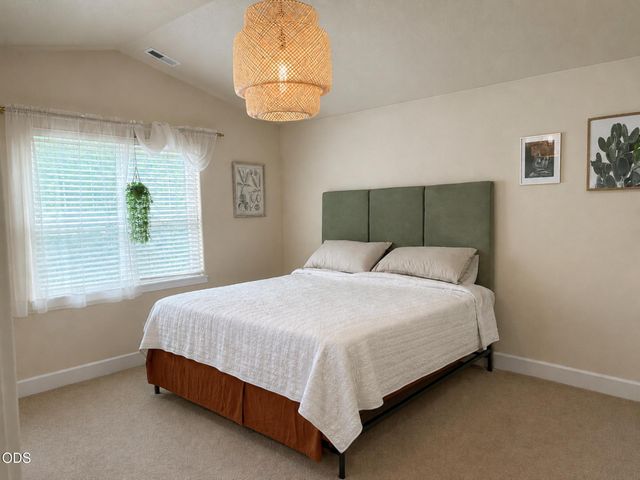 61367 Woodbury Lane, Bend, OR 97702