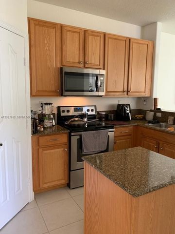 8041 NW 114th Pl 8041, Doral, FL 33178