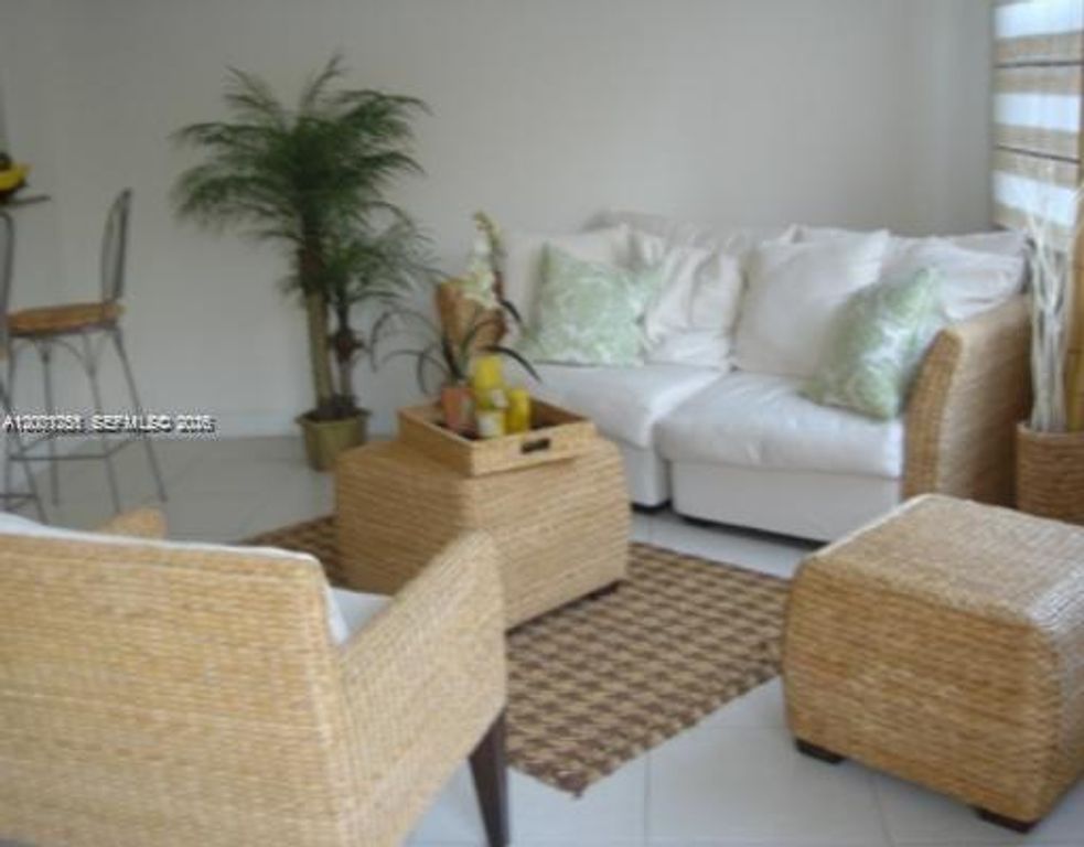 8041 NW 114th Pl 8041, Doral, FL 33178