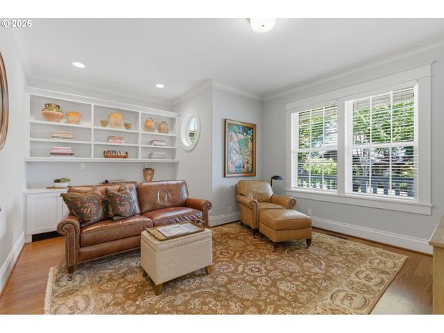 558 6TH St, Lake Oswego, OR 97034