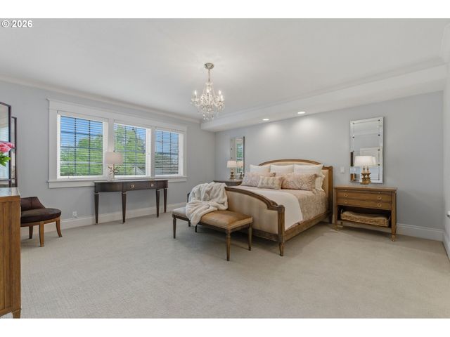 558 6TH St, Lake Oswego, OR 97034