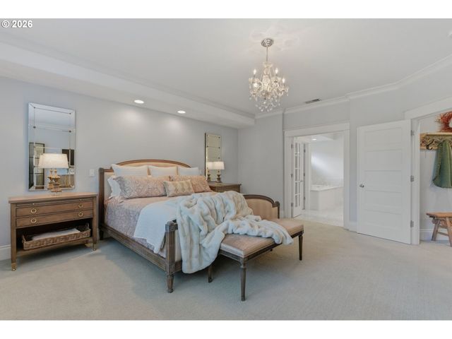 558 6TH St, Lake Oswego, OR 97034