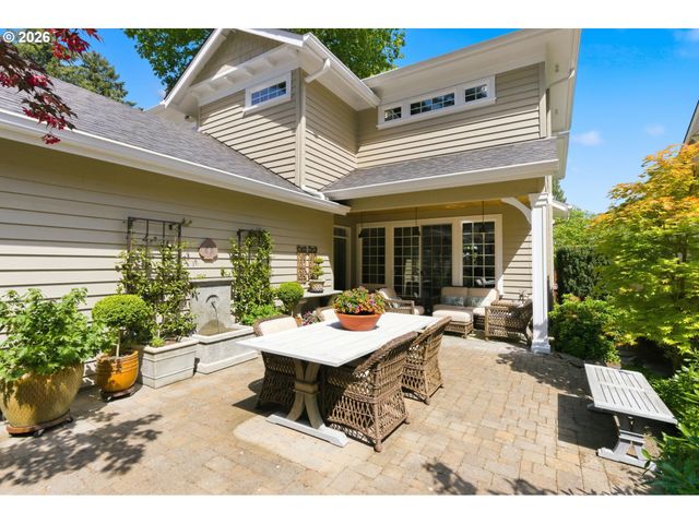 558 6TH St, Lake Oswego, OR 97034