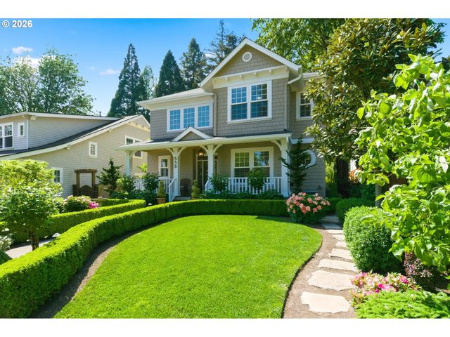 558 6TH St, Lake Oswego, OR 97034