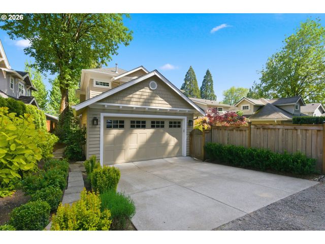 558 6TH St, Lake Oswego, OR 97034
