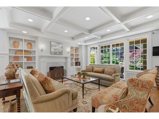 558 6TH St, Lake Oswego, OR 97034