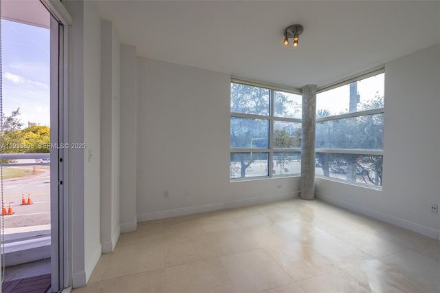 2020 Prairie Ave 202, Miami Beach, FL 33139