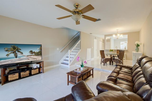 2900 Dorchester Lane 2900, Cooper City, FL 33026