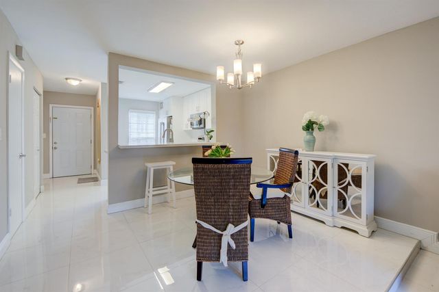 2900 Dorchester Lane 2900, Cooper City, FL 33026