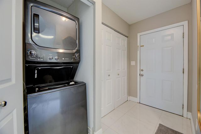 2900 Dorchester Lane 2900, Cooper City, FL 33026
