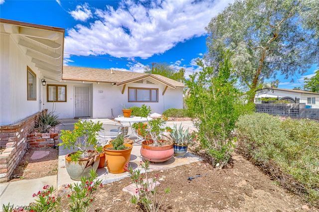 1517 Bryn Mawr Avenue, Las Vegas, NV 89102