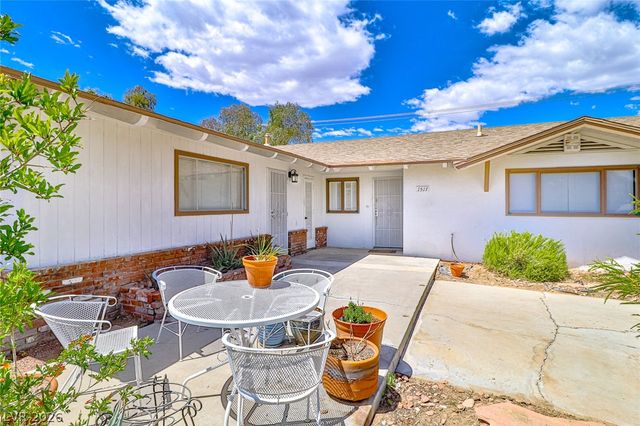 1517 Bryn Mawr Avenue, Las Vegas, NV 89102