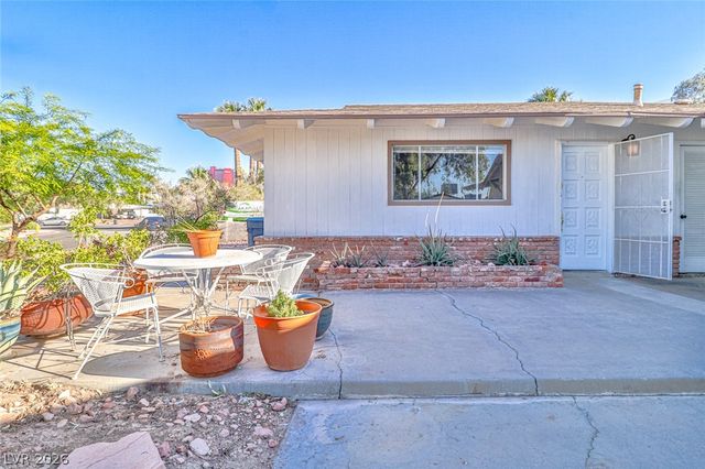 1517 Bryn Mawr Avenue, Las Vegas, NV 89102