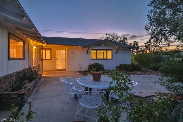 1517 Bryn Mawr Avenue, Las Vegas, NV 89102