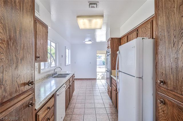 1517 Bryn Mawr Avenue, Las Vegas, NV 89102