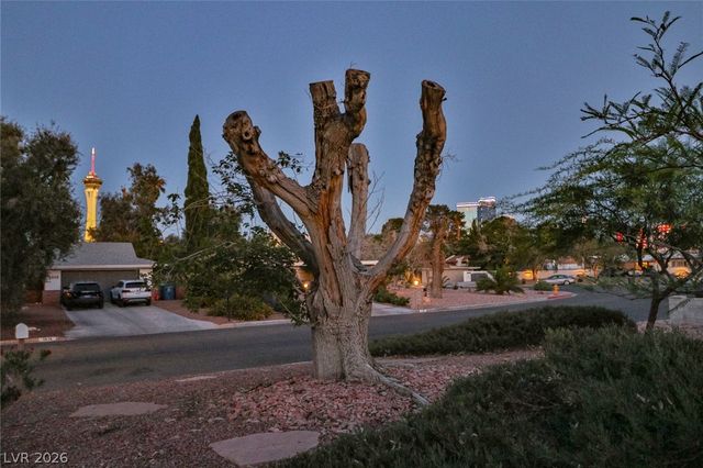 1517 Bryn Mawr Avenue, Las Vegas, NV 89102