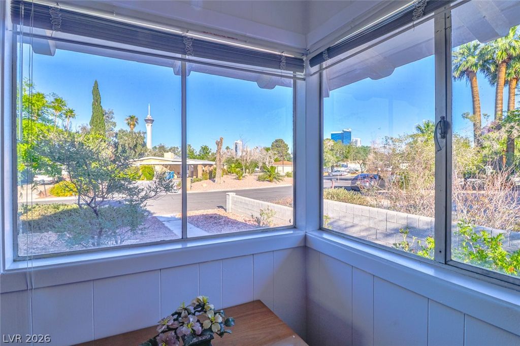 1517 Bryn Mawr Avenue, Las Vegas, NV 89102 — photo 5
