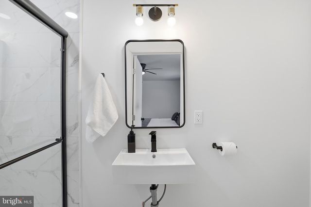 2309 DEER TRACK LN, East Stroudsburg, PA 18302