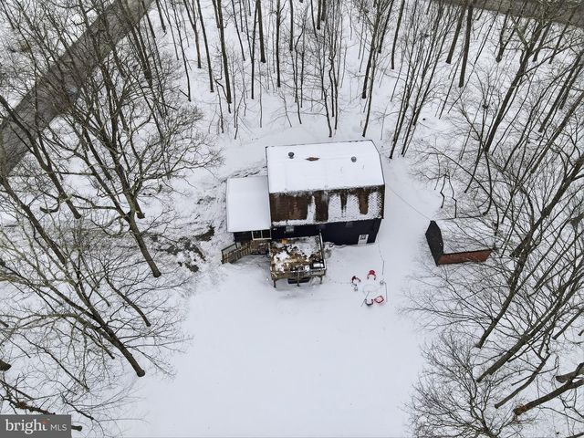 2309 DEER TRACK LN, East Stroudsburg, PA 18302