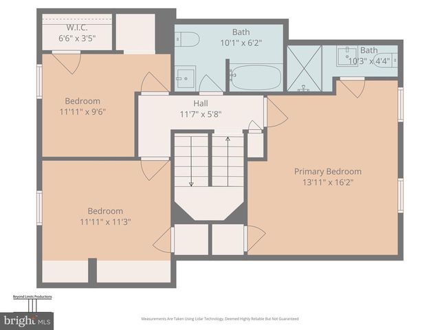 2309 DEER TRACK LN, East Stroudsburg, PA 18302