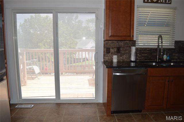 25 Bernie Circle, Maryland Heights, MO 63043