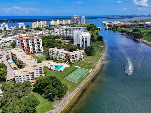 372 Golfview Road 403, North Palm Beach, FL 33408