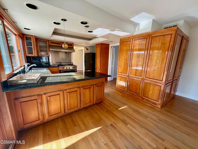 2623 Velarde Drive, Thousand Oaks, CA 91360