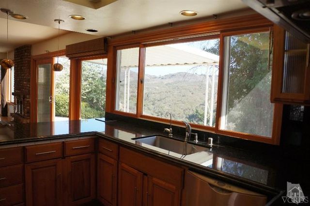 2623 Velarde Drive, Thousand Oaks, CA 91360