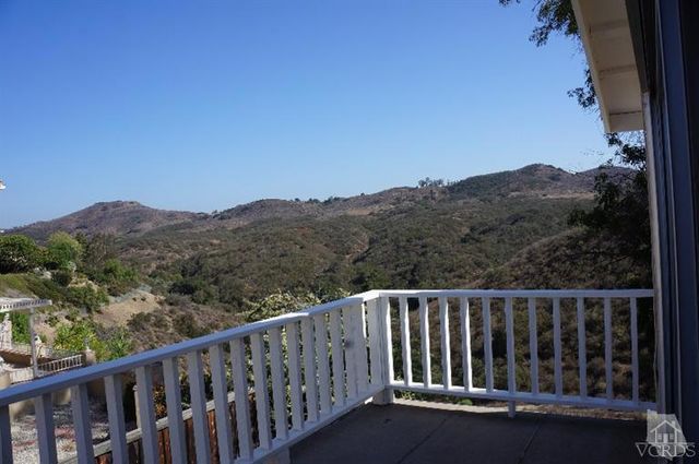 2623 Velarde Drive, Thousand Oaks, CA 91360