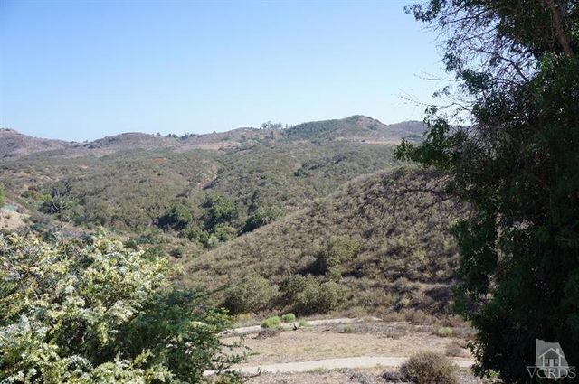 2623 Velarde Drive, Thousand Oaks, CA 91360